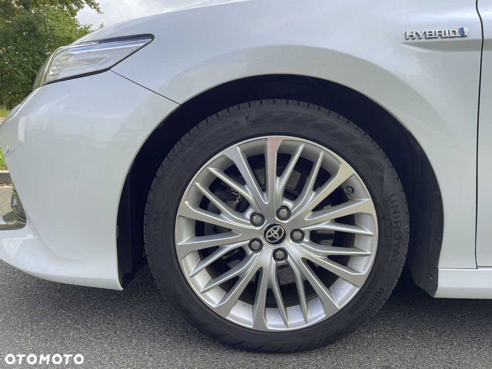 Toyota Camry 2.5 Hybrid Executive CVT - 19