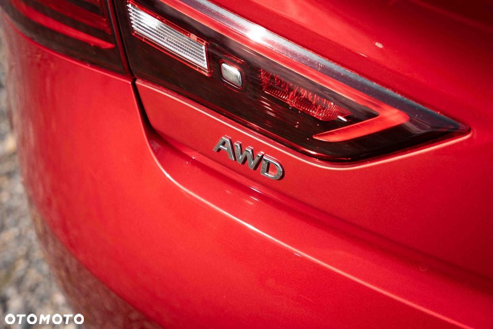 Infiniti Q60 - 36