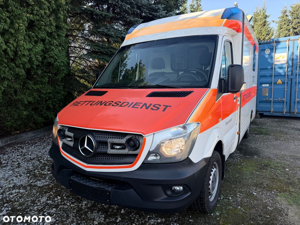 Mercedes-Benz Sprinter - 2