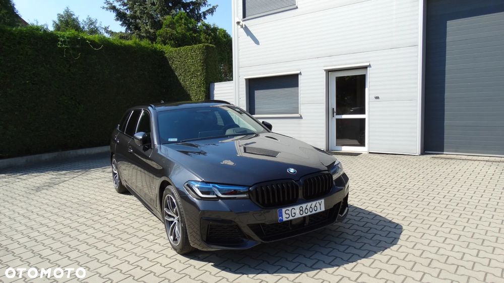 BMW Seria 5 530e xDrive M Sport sport - 1