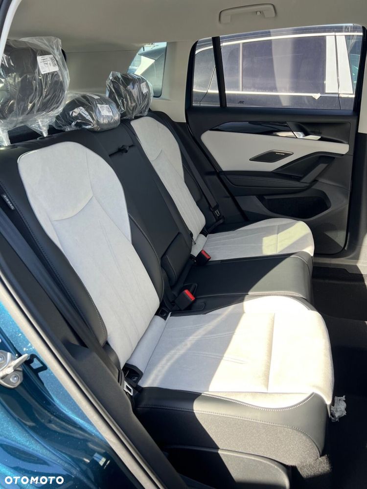 Volkswagen Tiguan - 7