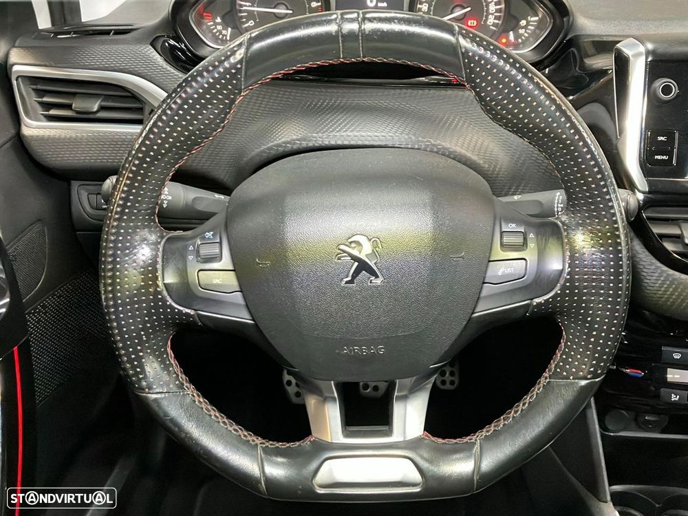 Peugeot 208 1.2 PureTech GT Line - 10