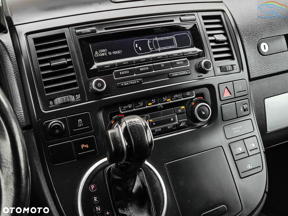 Volkswagen Multivan - 37