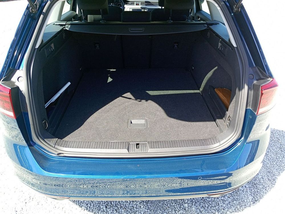 Volkswagen Passat Variant 2.0 TDI EVO Essence - 34