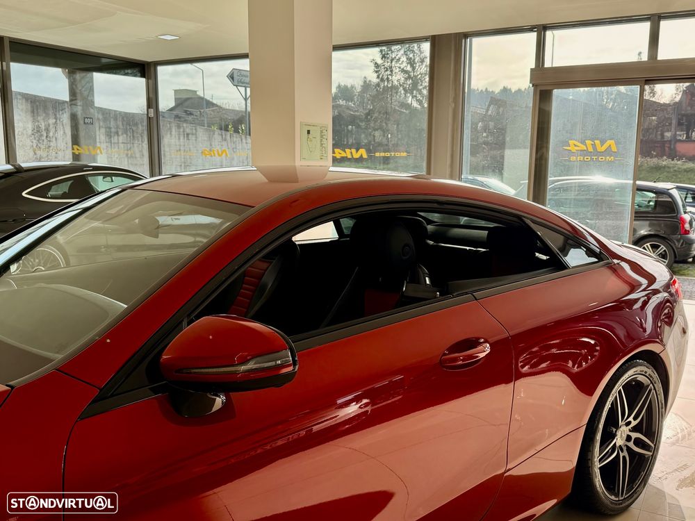 Mercedes-Benz E 220 d AMG Line - 15