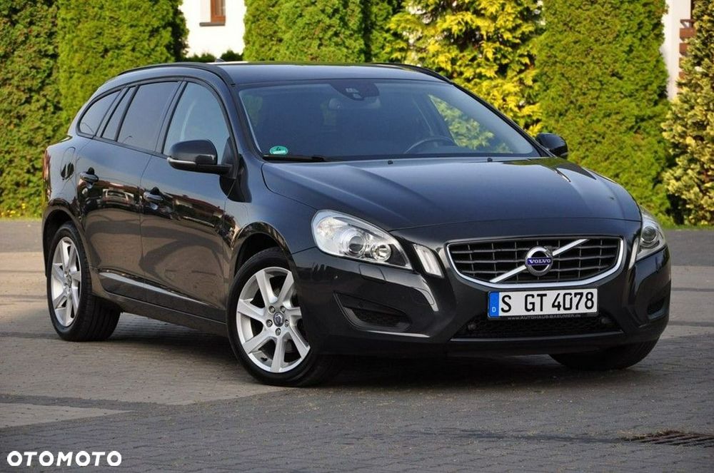 Volvo V60 D3 Momentum - 10