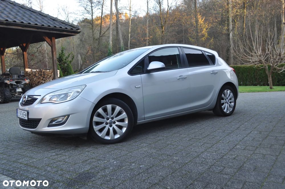 Opel Astra 1.6 Cosmo - 8