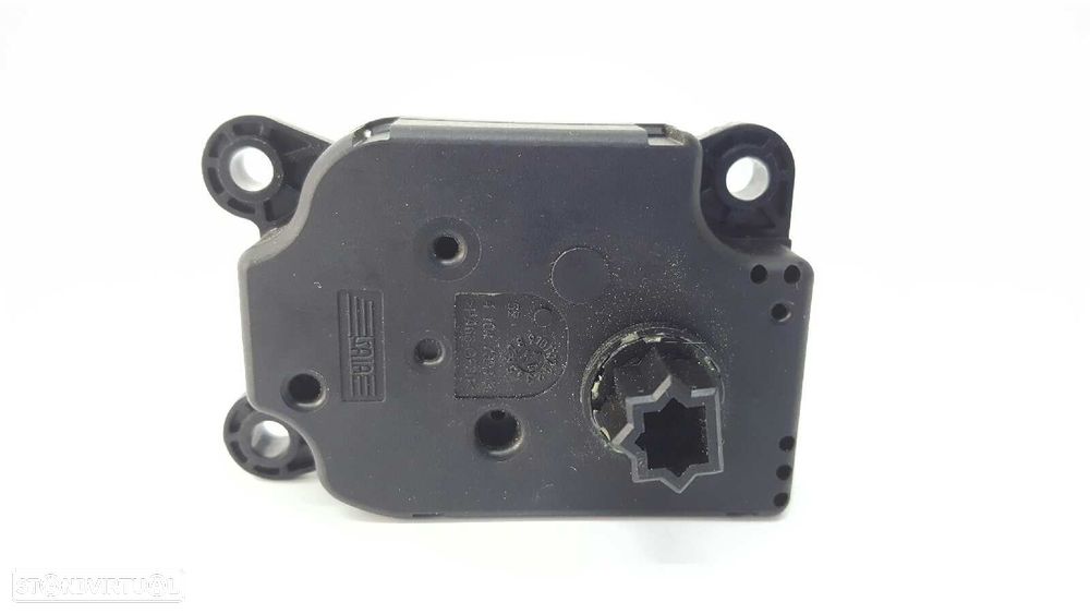 MOTOR DE ABA DE AQUECIMENTO FORD FOCUS LIM. TREND + - 4