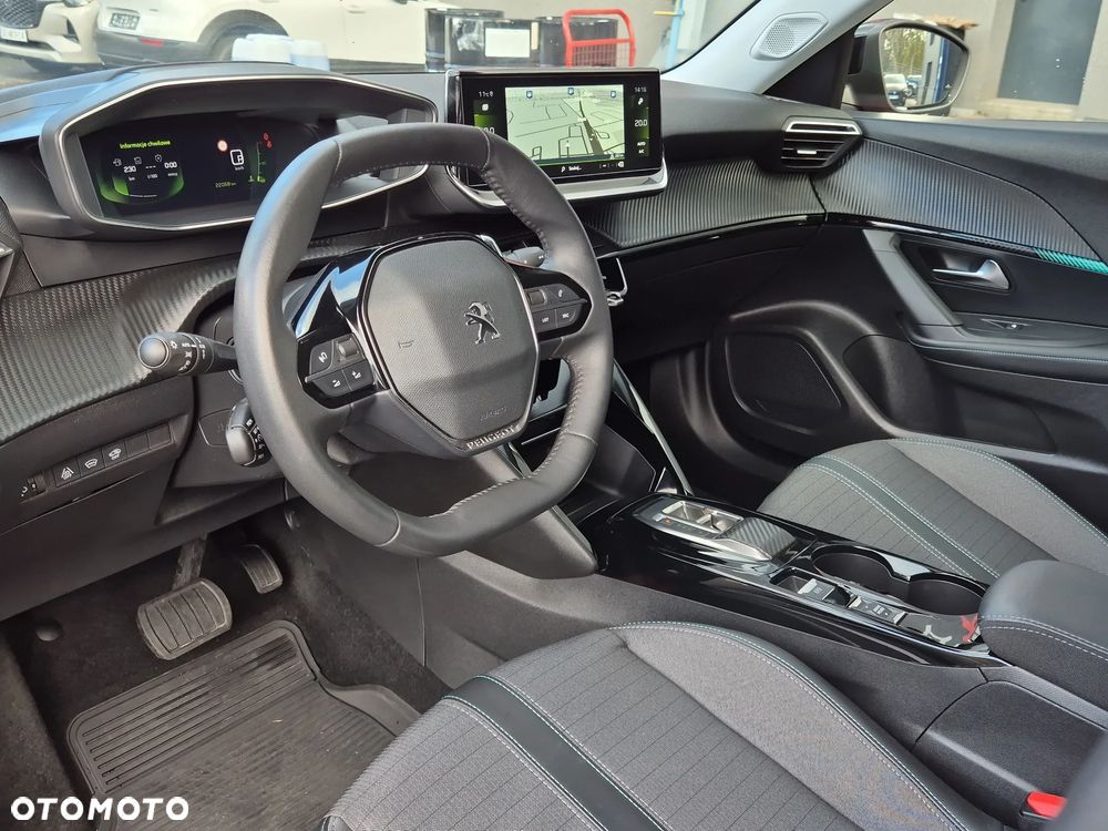 Peugeot 2008 PureTech 130 Allure S&S EAT8 - 10
