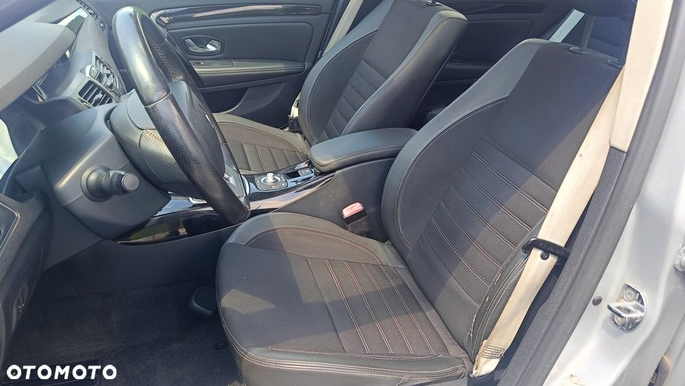 Renault Laguna dCi 110 FAP Bose Edition - 12