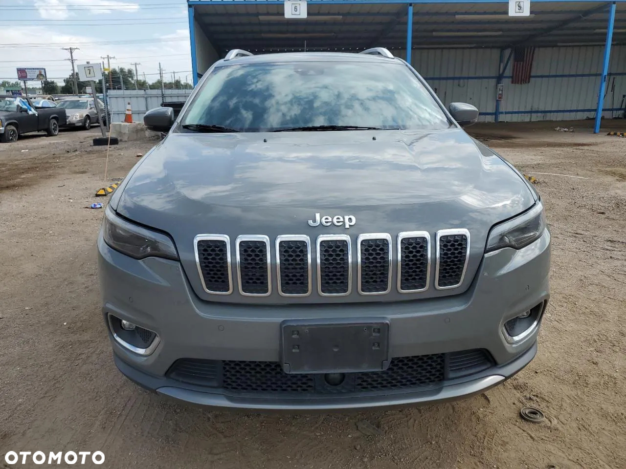 Jeep Cherokee - 5