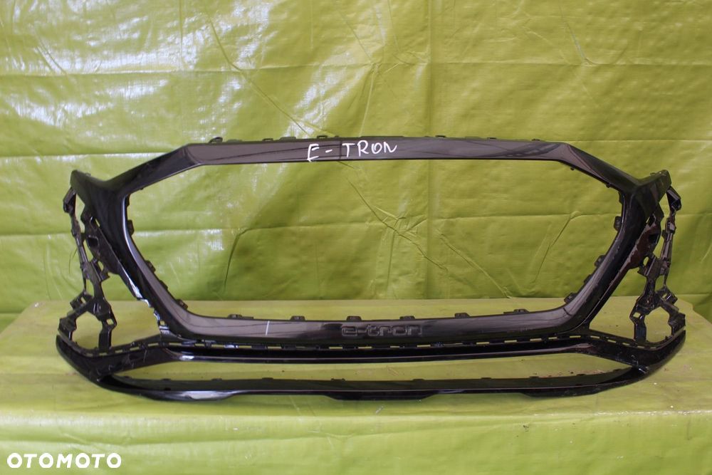 Zderzak przód AUDI Q8 E TRON 2023-2024r. - 1