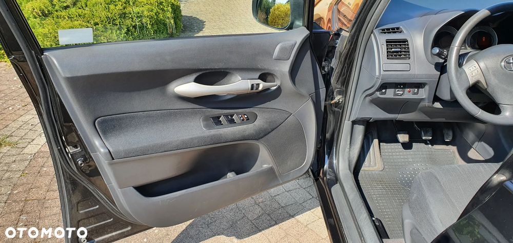 Toyota Auris 1.6 VVT-i Premium - 13