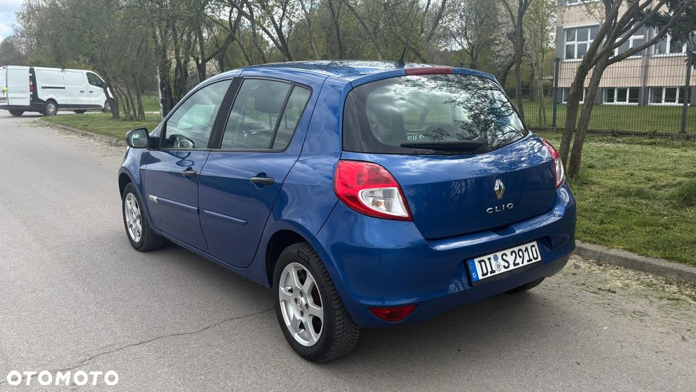 Renault Clio 1.2 16V All Inclusive - 3