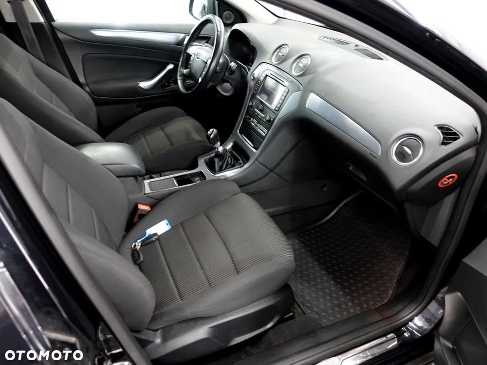 Ford Mondeo 2.0 TDCi Titanium - 10