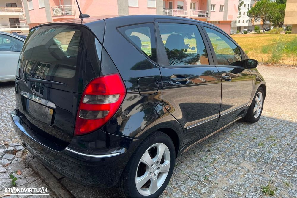 Mercedes-Benz A 150 Classic Automatic - 2