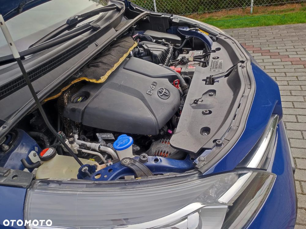 Toyota Verso 1.6 D-4D Prestige 7os EU6 - 15