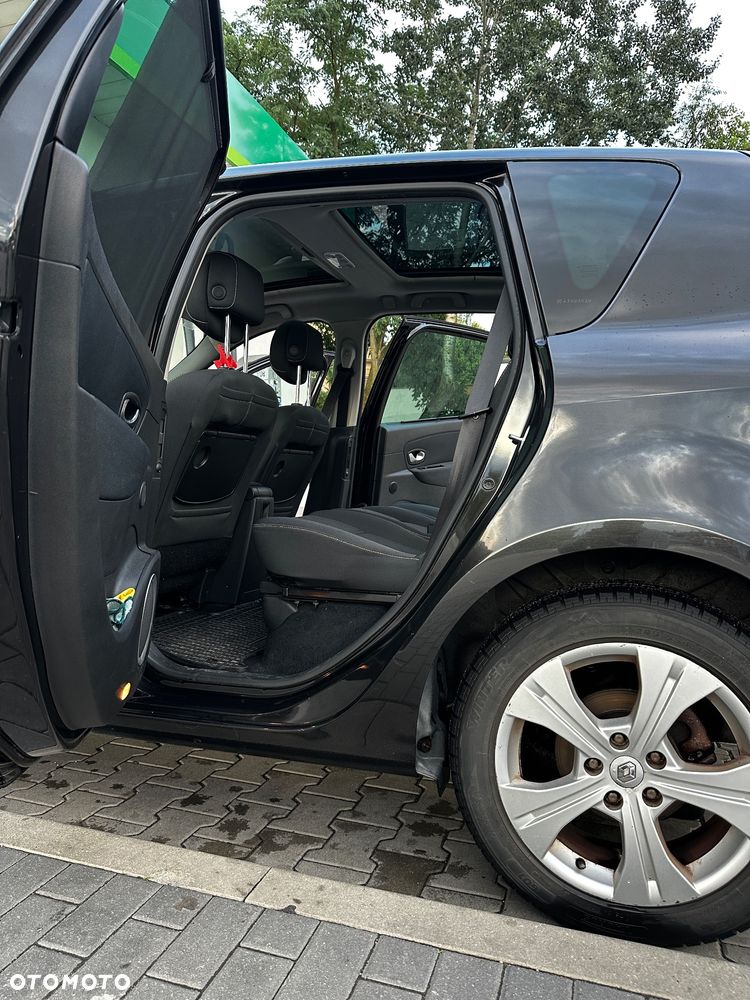 Renault Scenic 1.5 dCi Emotion Plus - 12