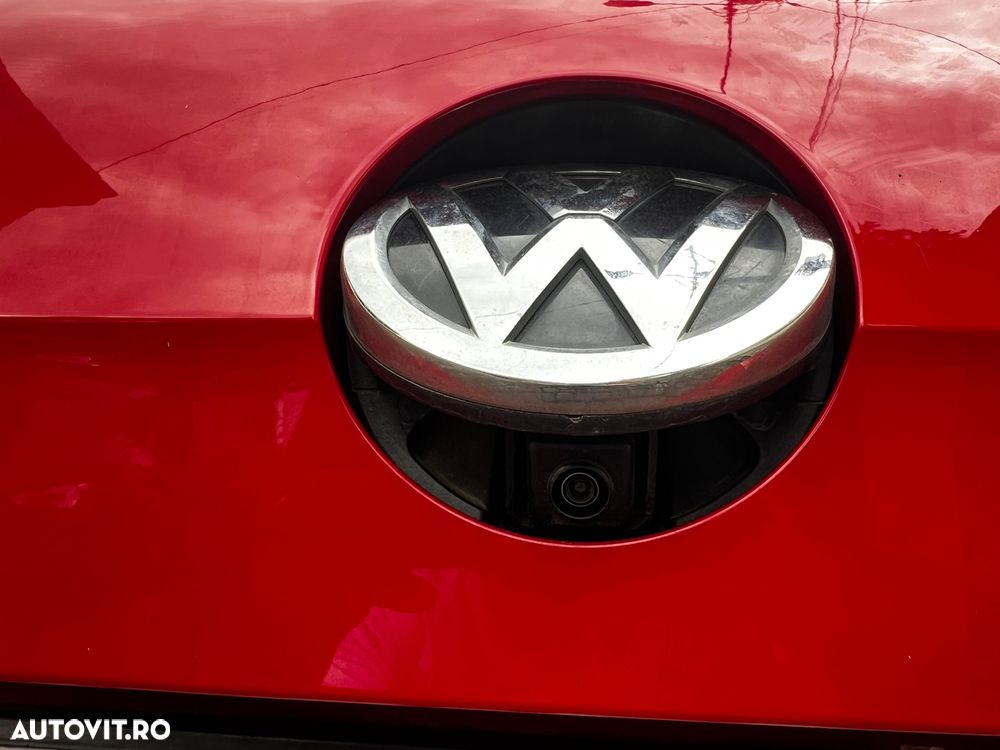 Volkswagen Golf - 16