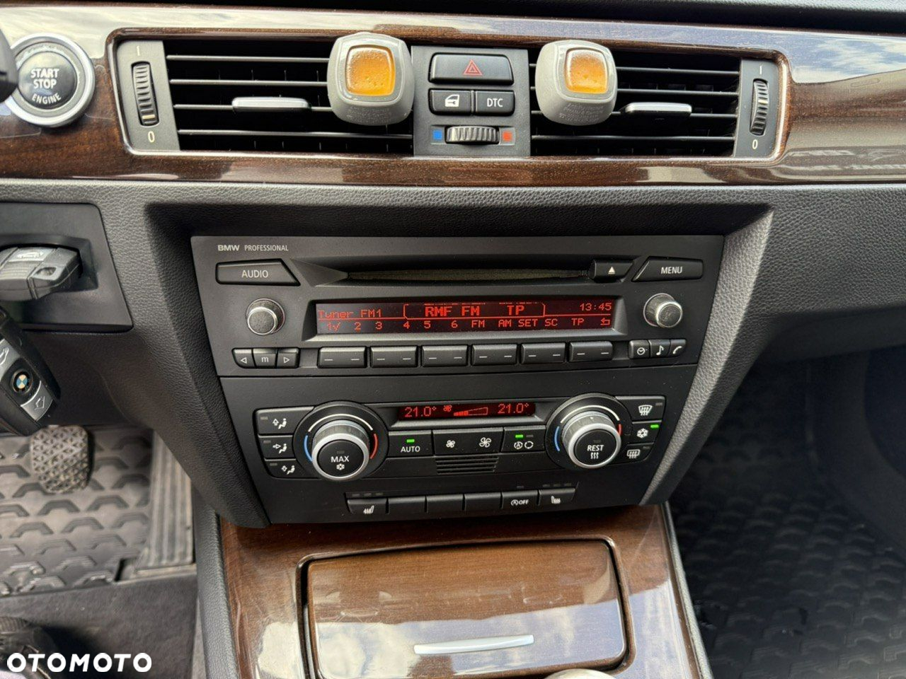 BMW Seria 3 318i Touring - 19