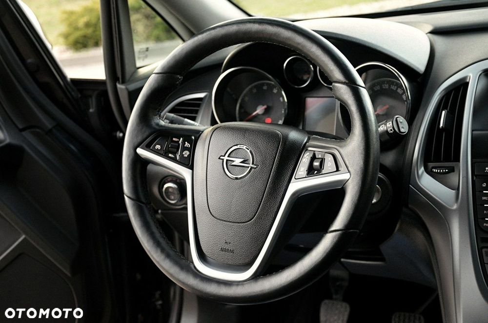 Opel Astra - 16