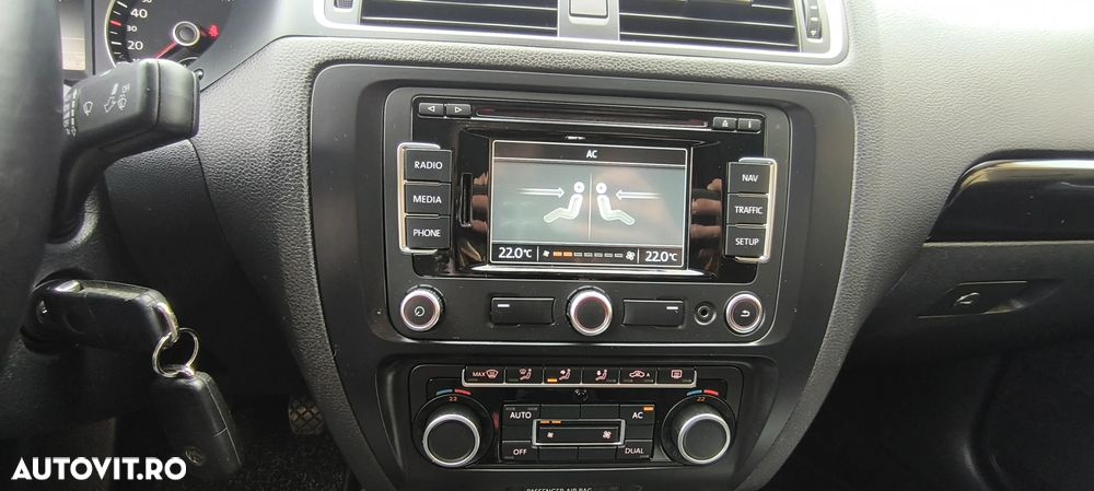 Volkswagen Jetta 1.2 TSI BlueMotion Technology Life - 14