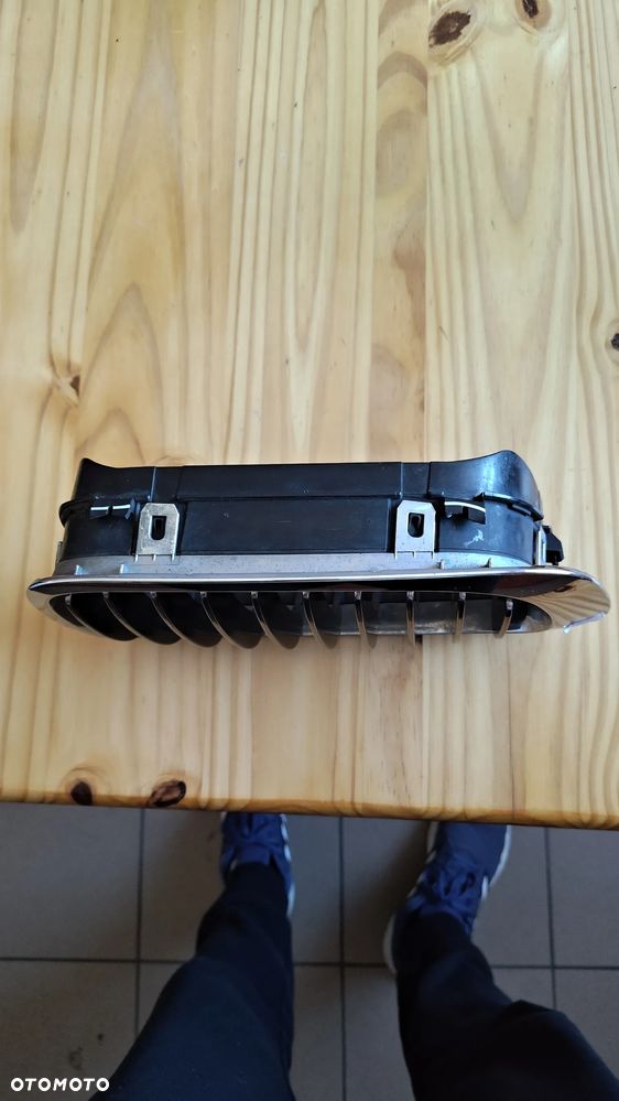 NERKA GRILLA PRAWA I LEWA BMW 3  E46 51138208668 51138208667 - 9