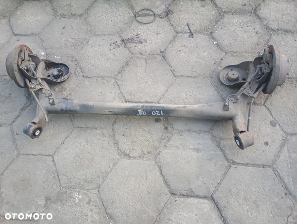 HYUNDAI I20 08-15 belka zawieszenia tylna tył