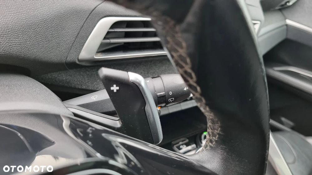 Peugeot 3008 BlueHDi 180 Stop & Start EAT8 Allure - 25