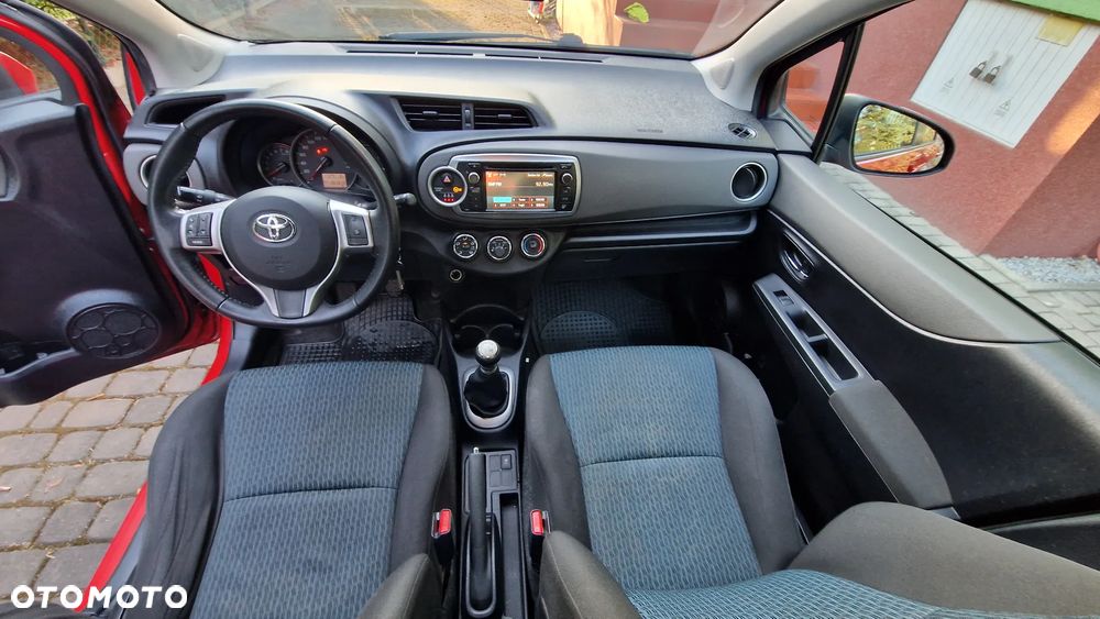 Toyota Yaris 1.33 Premium - 11