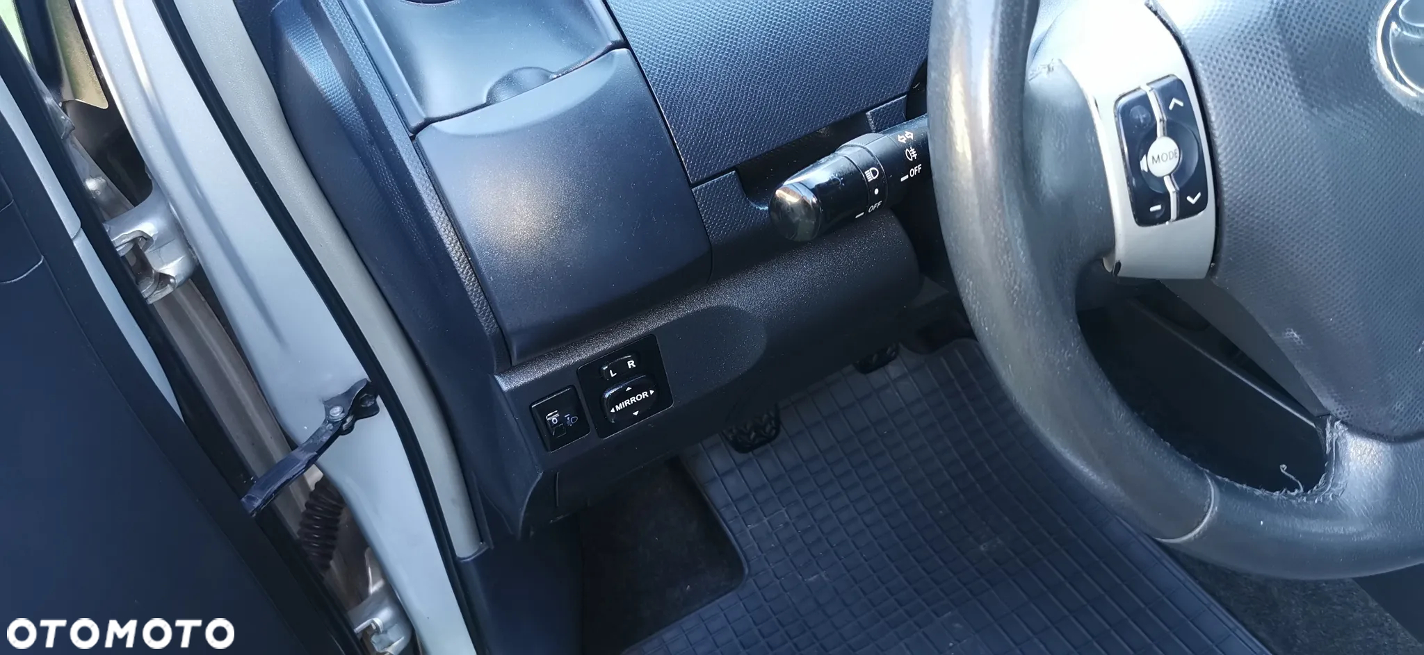 Toyota Yaris 1.3 Sol Premium - 13
