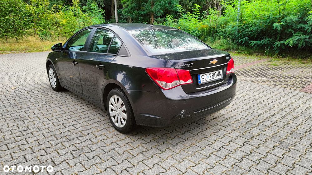 Chevrolet Cruze 1.8 LS+ - 5