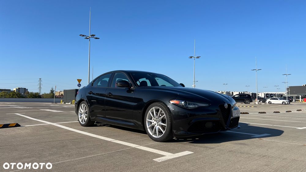 Alfa Romeo Giulia - 7