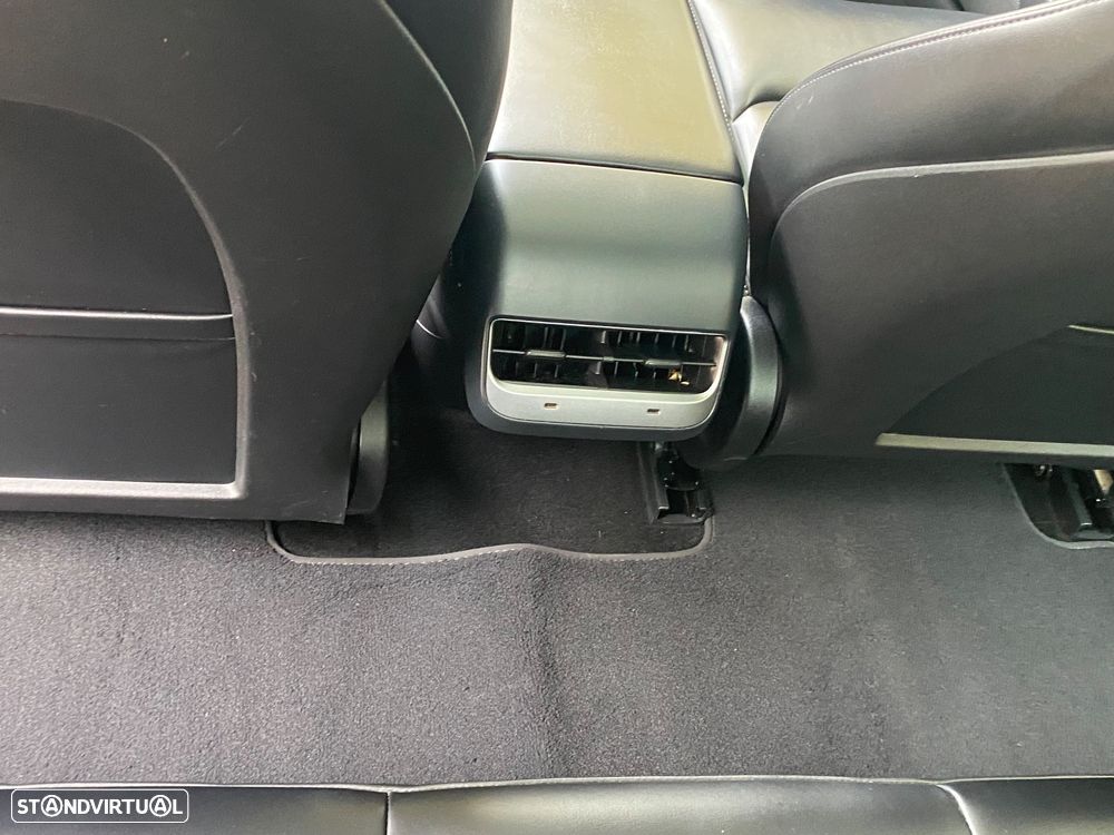 Tesla Model 3 Long Range Tração Integral - 17