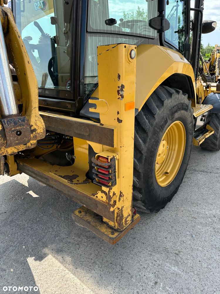 Caterpillar 432F2 - 10