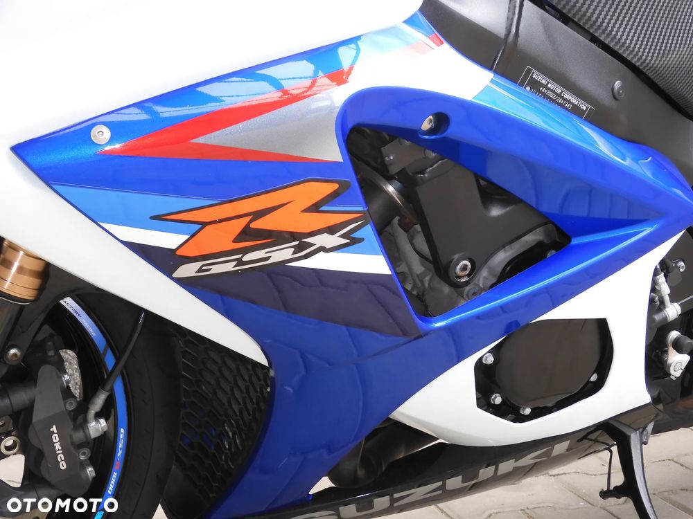 Suzuki GSX-R - 30