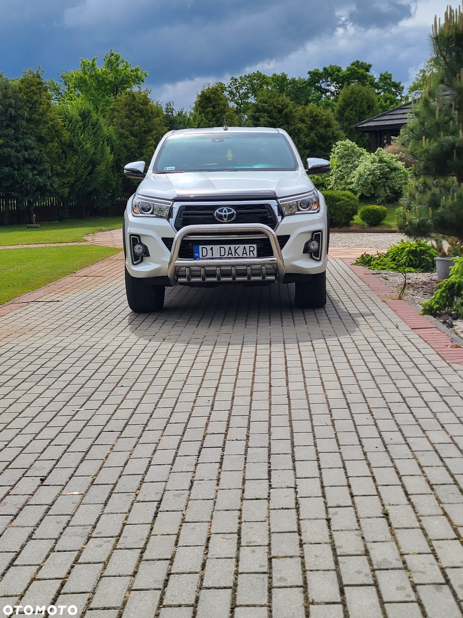 Toyota Hilux - 8