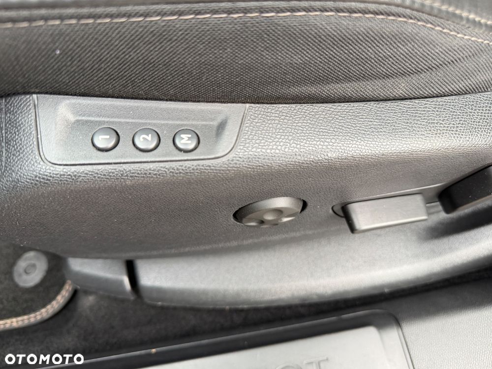 Peugeot 3008 BlueHDi 120 Stop & Start EAT6 Allure - 23