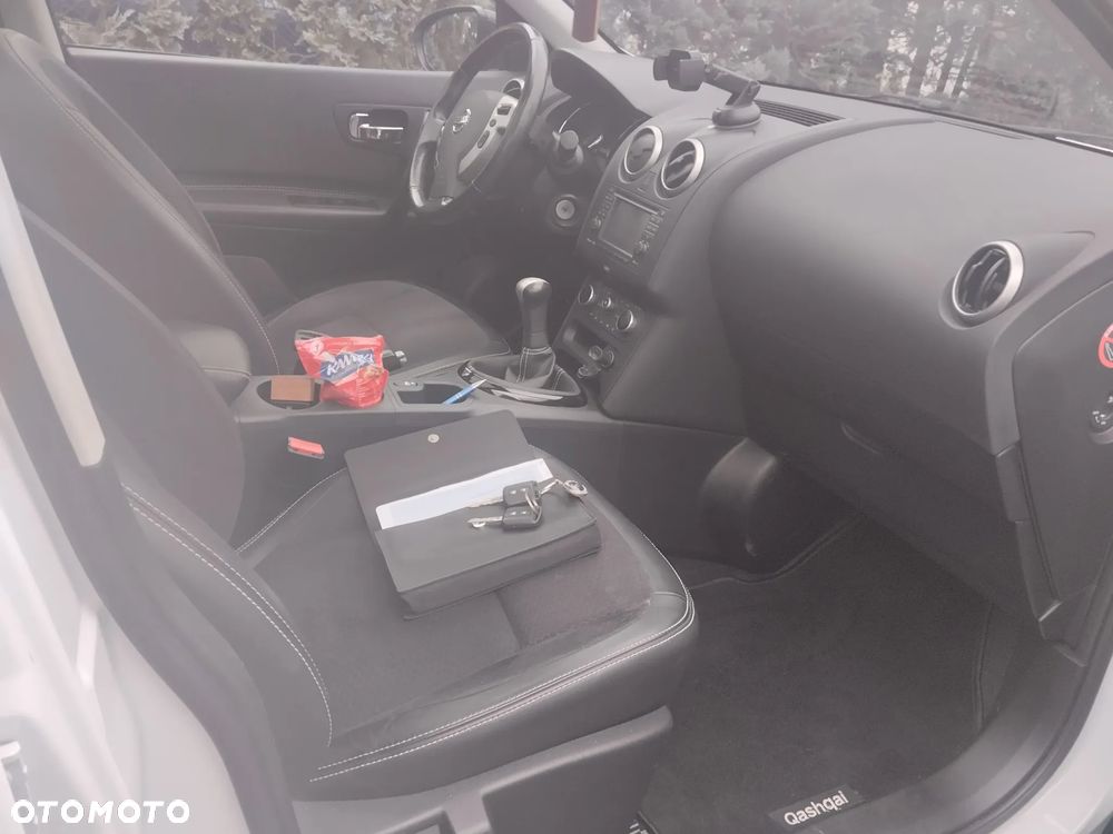 Nissan Qashqai - 10