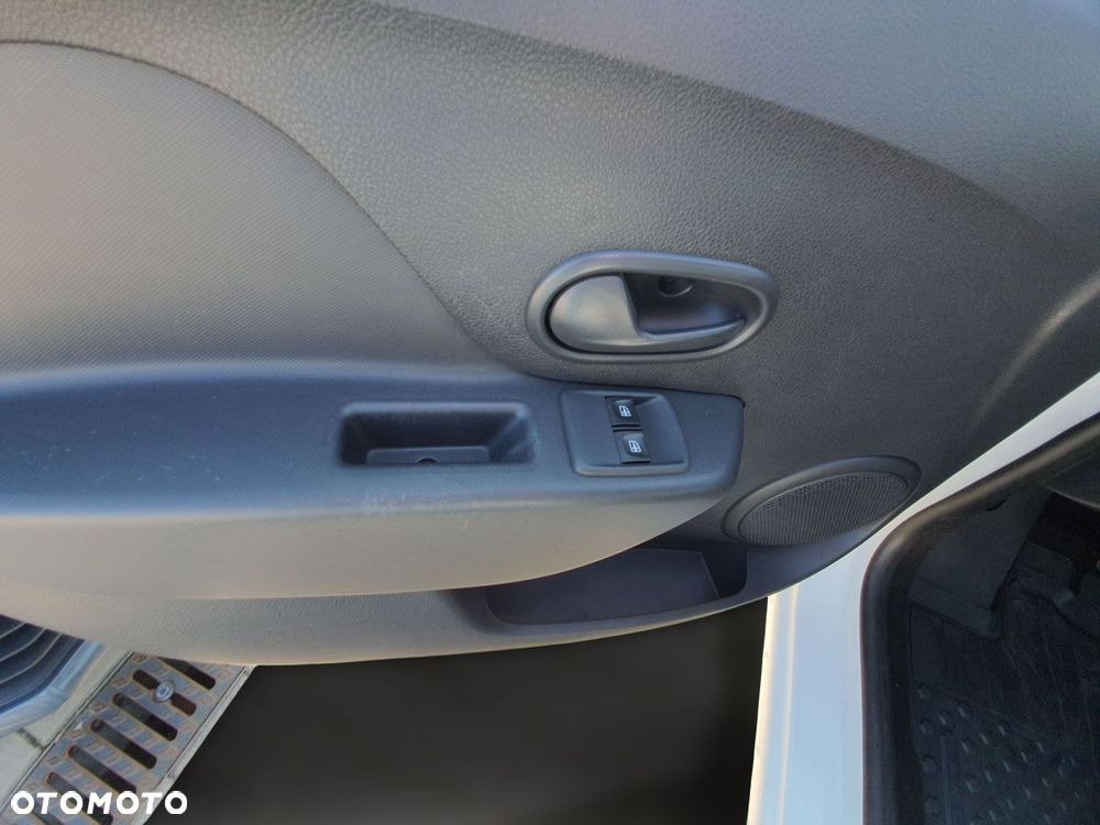 Dacia Sandero 1.0 SCe Open - 11