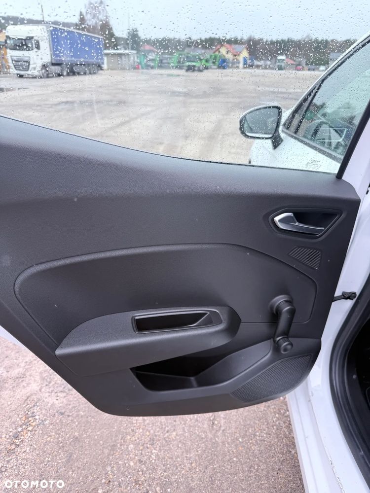 Renault Clio Energy dCi 90 Start & Stop LIMITED - 6