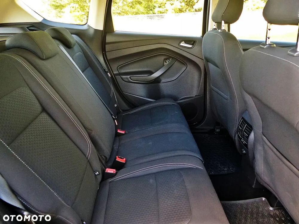 Ford Kuga 2.0 TDCi 4WD Titanium - 24