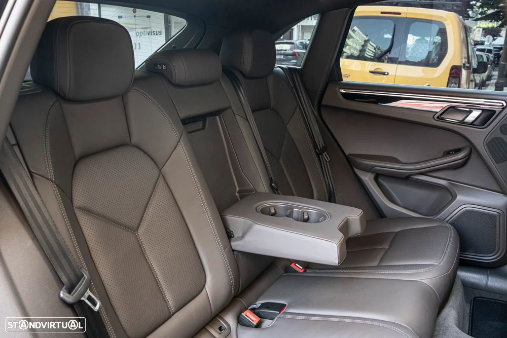 Porsche Macan S - 37