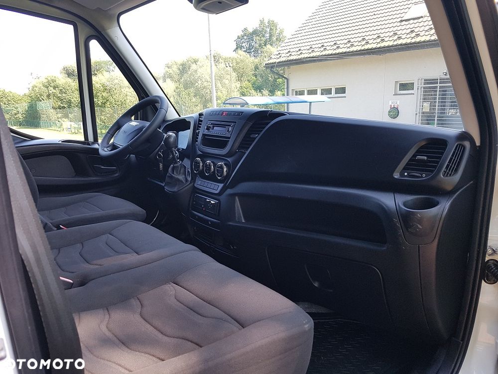 Iveco DAILY - 18