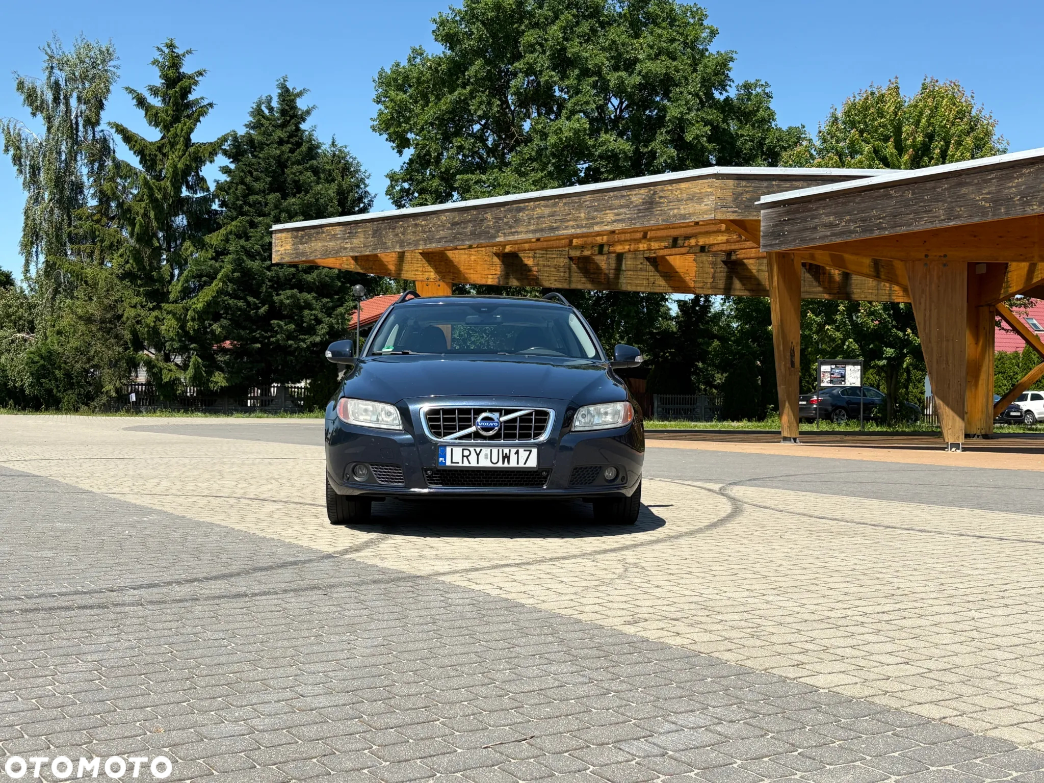 Volvo V70 2.4D Summum - 2