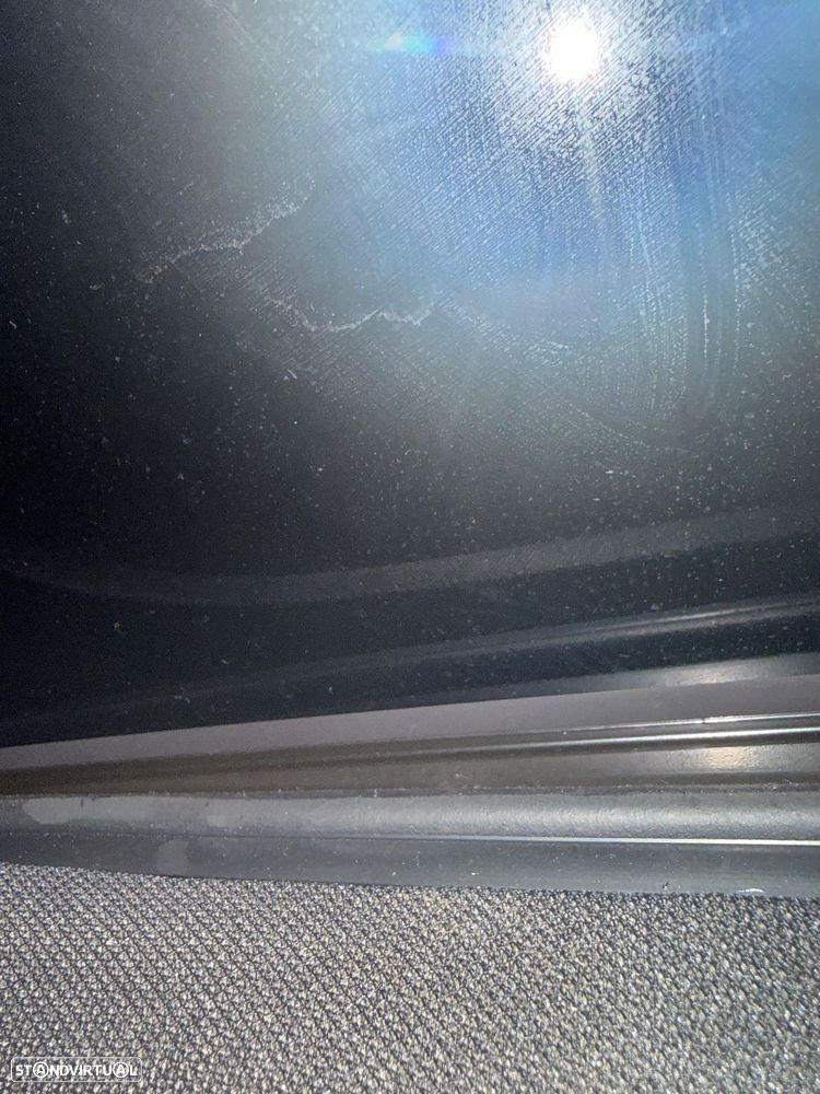 Mercedes-Benz E 300 de 9G-TRONIC AMG Line - 12