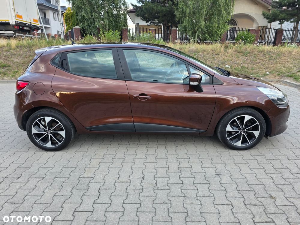Renault Clio - 9