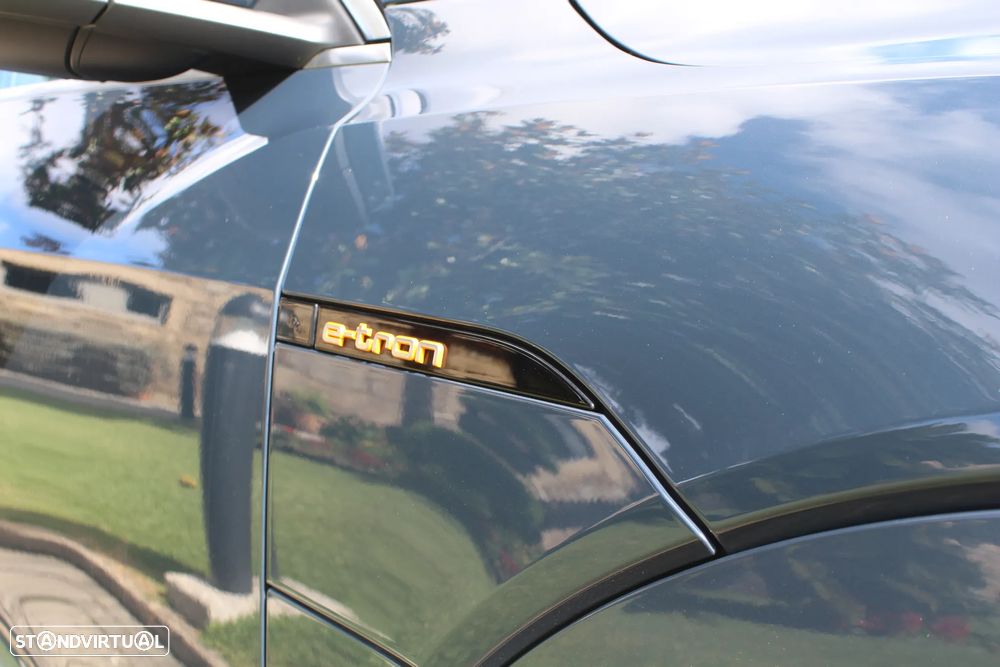 Audi e-tron 55 quattro S line - 10