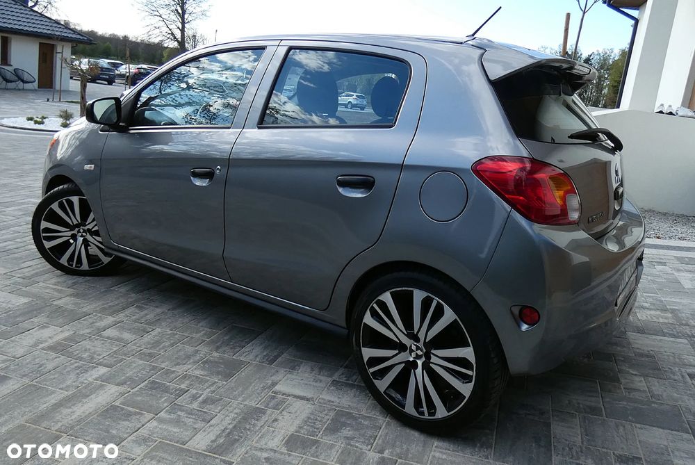 Mitsubishi Inny - 35