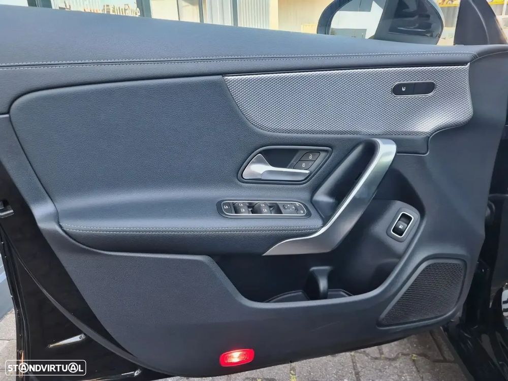 Mercedes-Benz CLA 250 e 8G-DCT - 13
